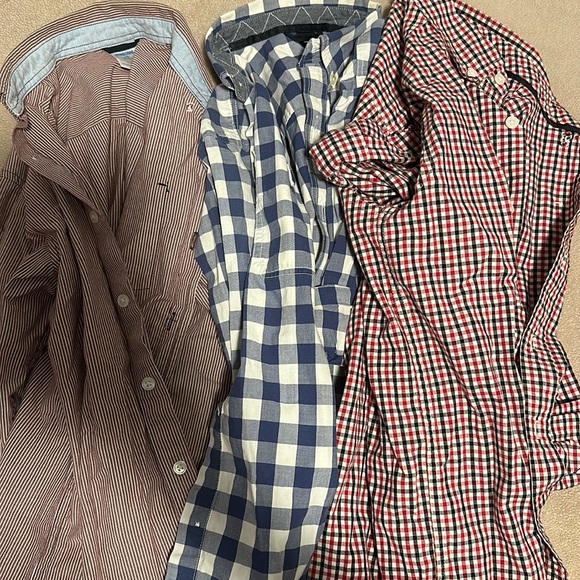 Long sleeve button up shirts - Picture 1 of 5